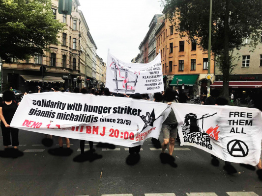 Solidarität mit Hungerstreiker G Michailidis Kreuzberg